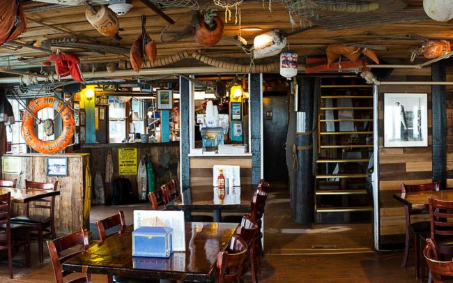 Flo's Clam Shack, seafood, restaurant, Rhode Island, seafood restaurant, Flo's Clam Shack Interior