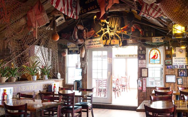 Flo's Clam Shack, seafood, restaurant, Rhode Island, seafood restaurant, interior