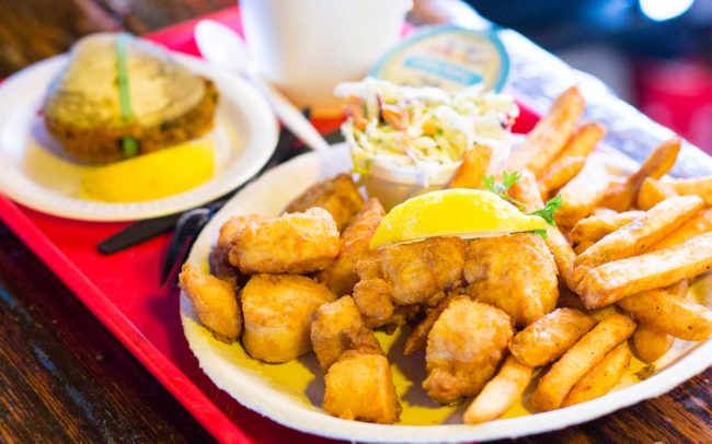 Flo's Clam Shack, seafood, restaurant, Rhode Island, seafood restaurant, seafood platter